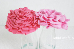 [54] Pink cotton flower corsage